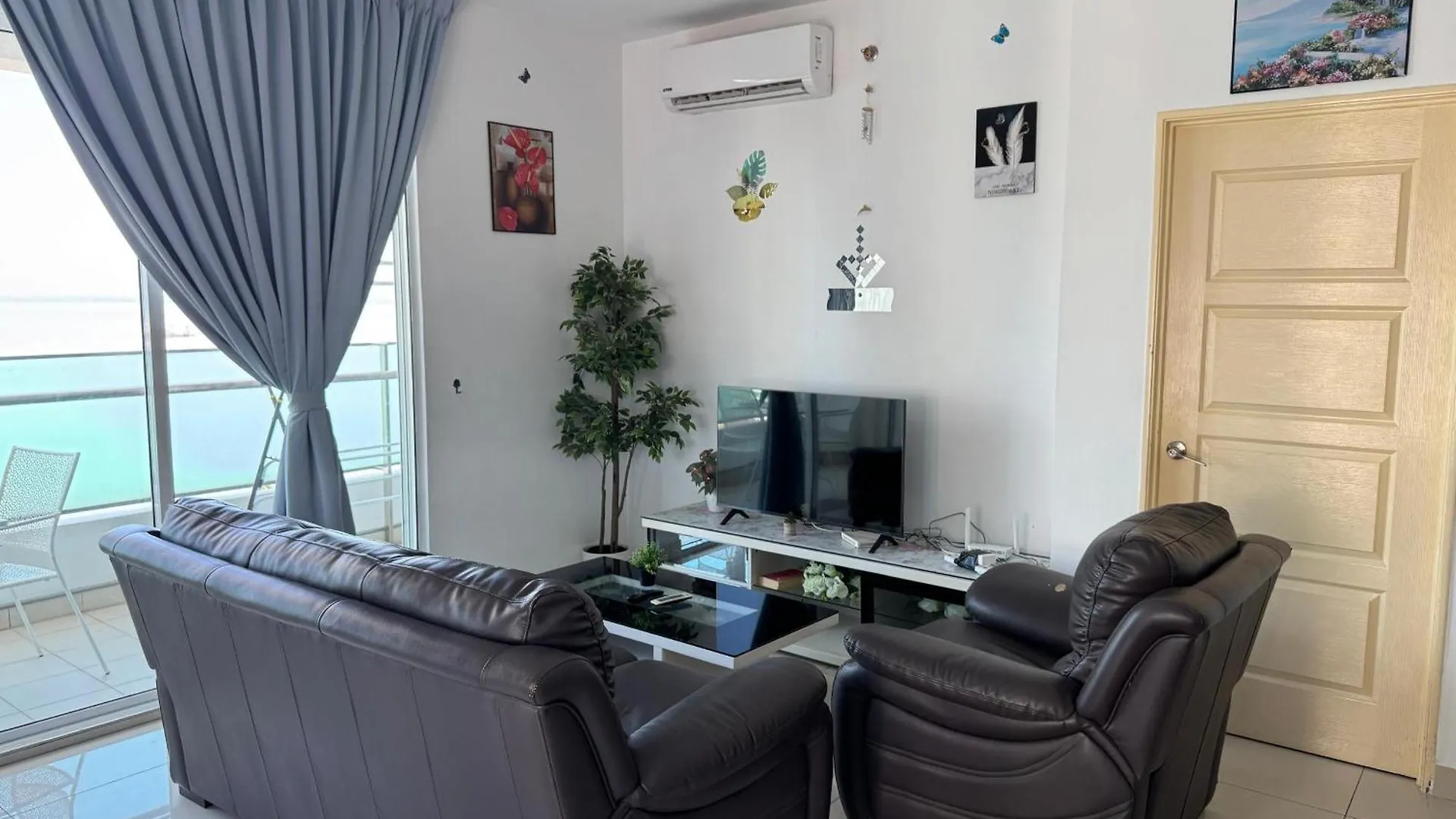 Hejmo Suites George Town 0*,