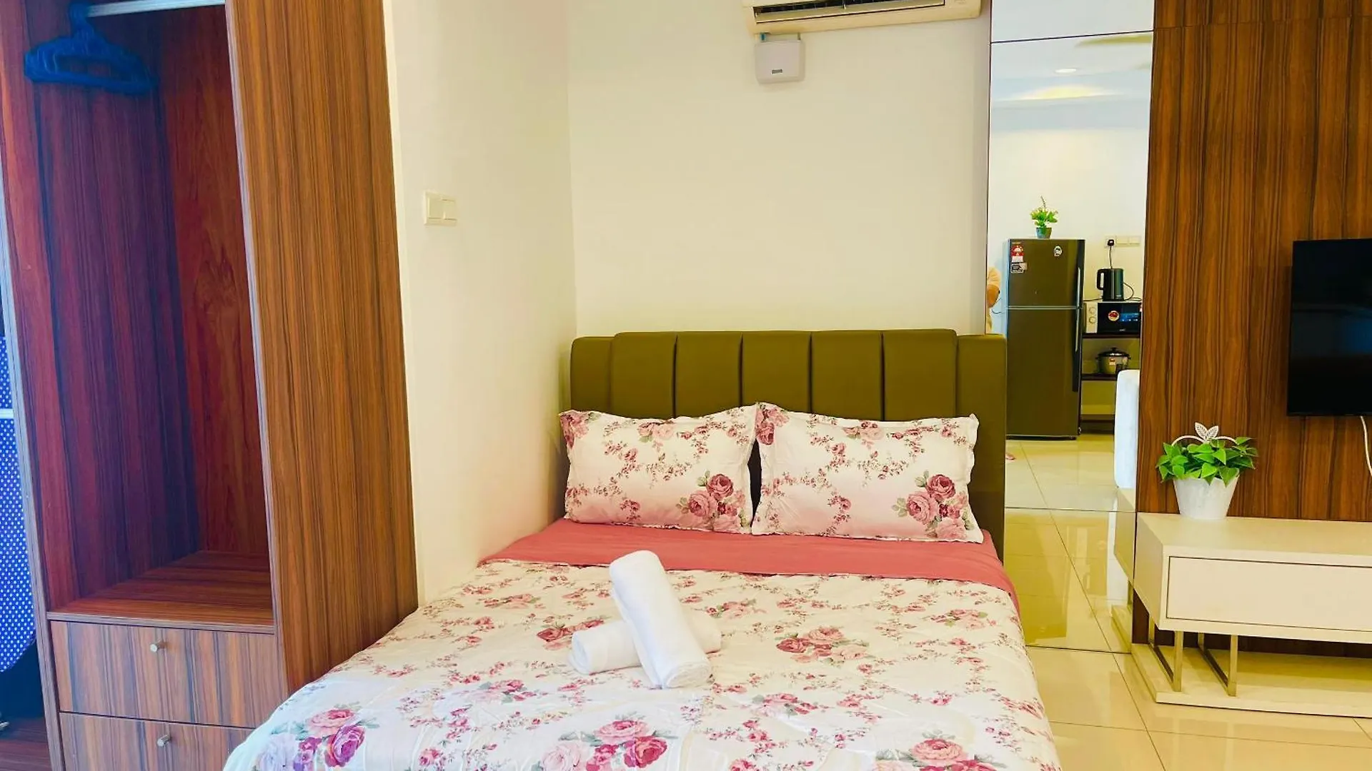 Hejmo Suites George Town